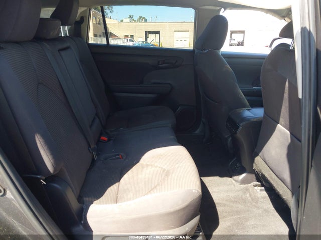 Toyota Highlander Le 2023 5TDKDRAH1PS032050 Image 8