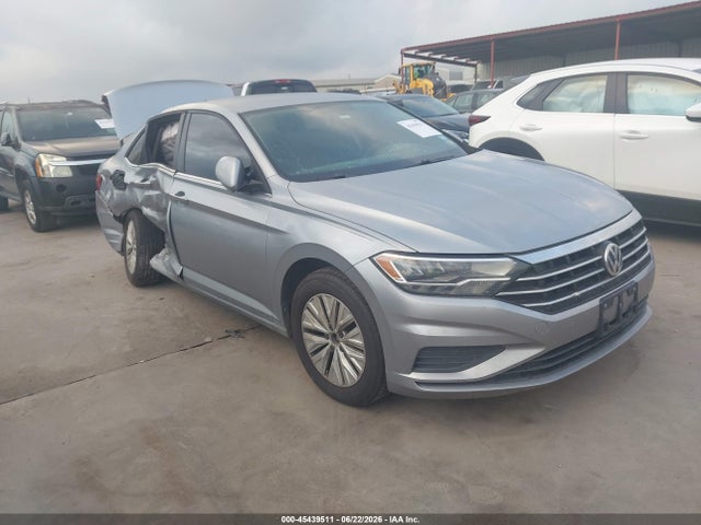 Продажа на аукционе авто 2019 Volkswagen Jetta 1.4t R-line/1.4t S/1.4t Se, vin: 3VWCB7BU9KM217334, номер лота: 45439511