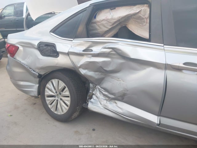 Продаж на аукціоні авто 2019 Volkswagen Jetta 1.4t R-line/1.4t S/1.4t Se, vin: 3VWCB7BU9KM217334, номер лоту: 45439511
