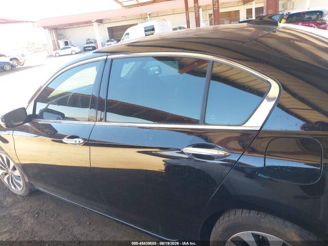 1HGCR6F7XFA006337 Honda Accord Hybrid Touring