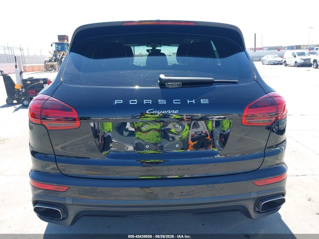 Porsche Cayenne 2018 WP1AA2A24JKA05736 Image 17