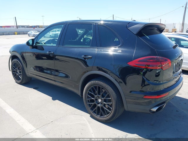 Porsche Cayenne 2018 WP1AA2A24JKA05736 Image 3