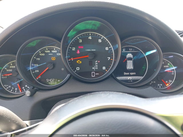 Porsche Cayenne 2018 WP1AA2A24JKA05736 Image 7