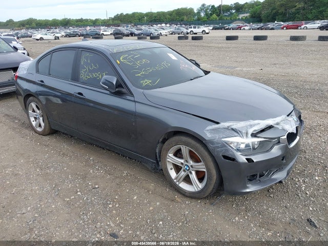 45439566 :رقم المزاد ، WBA3B5G52DNS03919 vin ، 2013 Bmw 328i Xdrive مزاد بيع