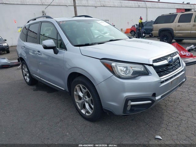 45439582 :رقم المزاد ، JF2SJAWC6HH467385 vin ، 2017 Subaru Forester 2.5i Touring مزاد بيع