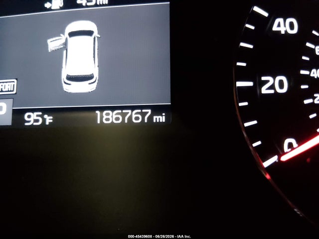 2019 Kia Sorento 3.3l S მანქანა იყიდება აუქციონზე, vin: 5XYPG4A58KG608583, აუქციონის ნომერი: 45439608