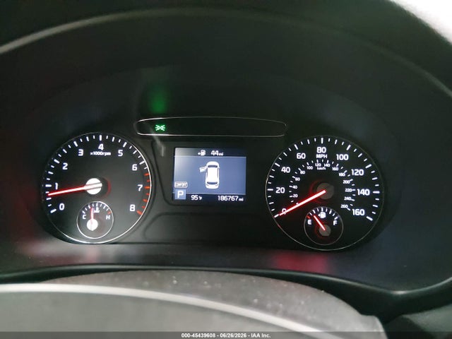 2019 Kia Sorento 3.3l S მანქანა იყიდება აუქციონზე, vin: 5XYPG4A58KG608583, აუქციონის ნომერი: 45439608
