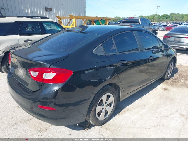 45439663 :رقم المزاد ، 1G1BC5SM6H7250898 vin ، 2017 Chevrolet Cruze Ls Auto مزاد بيع