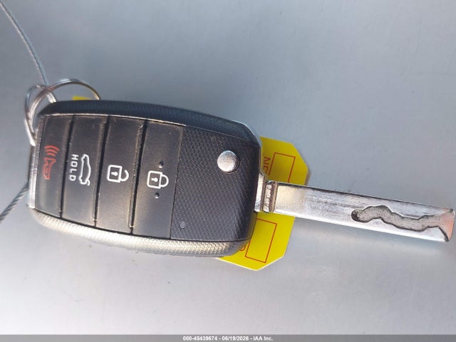 KIA RIO S 2019 3KPA24AB2KE178640 Image 11