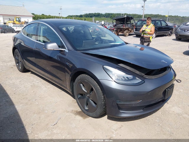 Продажа на аукционе авто 2018 Tesla Model 3 Long Range/performance, vin: 5YJ3E1EB8JF114085, номер лота: 45439752