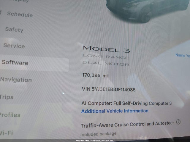 45439752 :رقم المزاد ، 5YJ3E1EB8JF114085 vin ، 2018 Tesla Model 3 Long Range/performance مزاد بيع