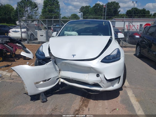 Продажа на аукционе авто 2023 Tesla Model Y Awd/long Range Dual Motor All-wheel Drive, vin: 7SAYGDEE0PA042254, номер лота: 45439797