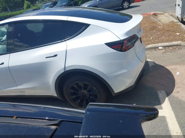 Продажа на аукционе авто 2023 Tesla Model Y Awd/long Range Dual Motor All-wheel Drive, vin: 7SAYGDEE0PA042254, номер лота: 45439797