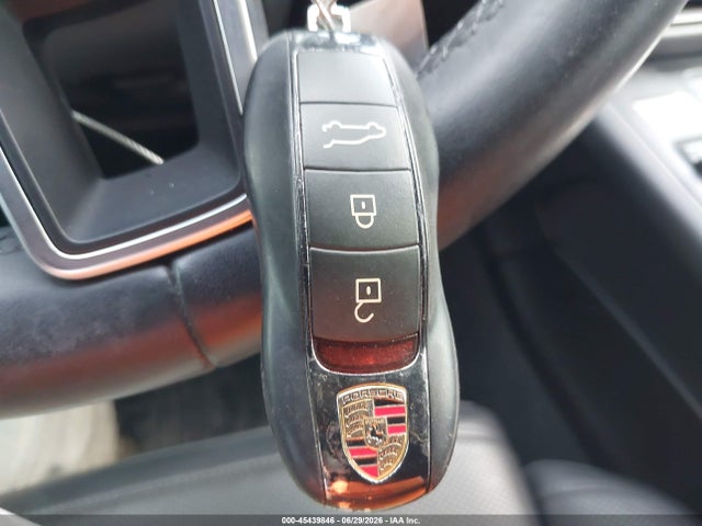 2021 Porsche Macan S მანქანა იყიდება აუქციონზე, vin: WP1AB2A51MLB34104, აუქციონის ნომერი: 45439846