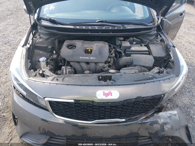 45439885 :رقم المزاد ، 3KPFK4A75HE064996 vin ، 2017 Kia Forte Lx مزاد بيع