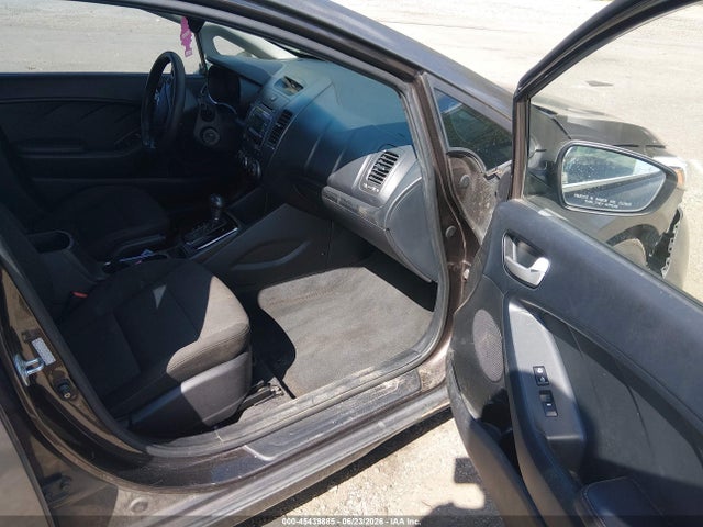 45439885 :رقم المزاد ، 3KPFK4A75HE064996 vin ، 2017 Kia Forte Lx مزاد بيع