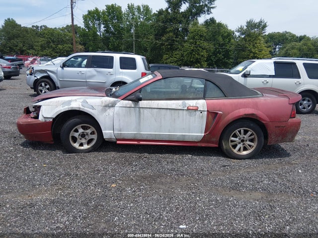 2000 Ford Mustang მანქანა იყიდება აუქციონზე, vin: 1FAFP4444YF114611, აუქციონის ნომერი: 45439894