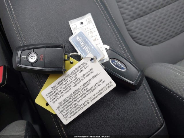 45439980 :رقم المزاد ، 1FMCU0G63LUA90863 vin ، 2020 Ford Escape Se مزاد بيع