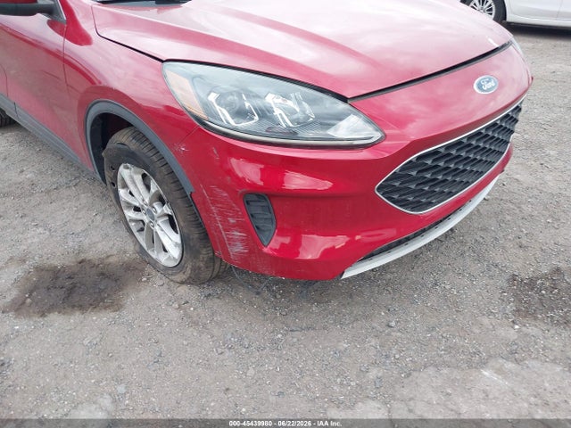 45439980 :رقم المزاد ، 1FMCU0G63LUA90863 vin ، 2020 Ford Escape Se مزاد بيع