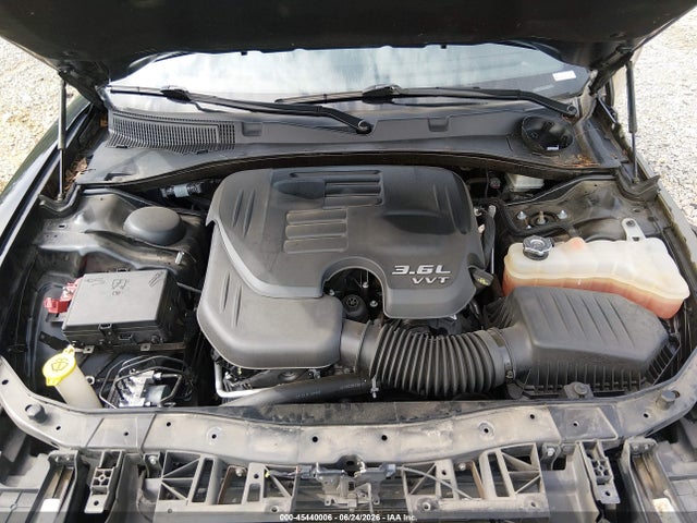 2C3CDXBG7LH137039 Dodge Charger Sxt Rwd
