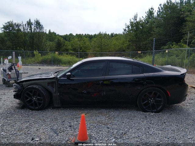 2C3CDXBG7LH137039 Dodge Charger Sxt Rwd