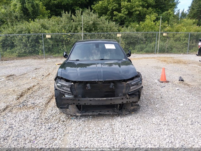 2C3CDXBG7LH137039 Dodge Charger Sxt Rwd