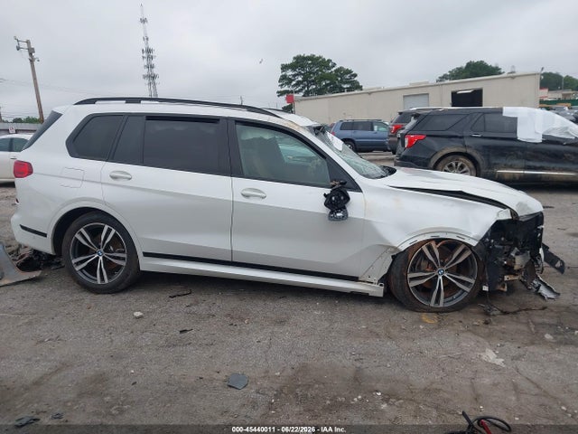 45440011 :رقم المزاد ، 5UXCW2C05N9K22960 vin ، 2022 Bmw X7 Xdrive40i مزاد بيع