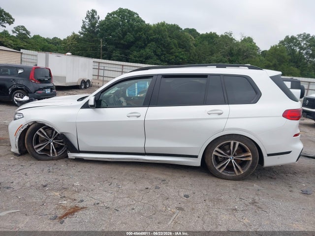 45440011 :رقم المزاد ، 5UXCW2C05N9K22960 vin ، 2022 Bmw X7 Xdrive40i مزاد بيع