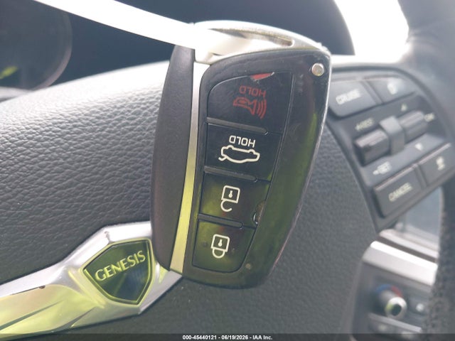 45440121 :رقم المزاد ، KMHGN4JE2FU016957 vin ، 2015 Hyundai Genesis 3.8 مزاد بيع