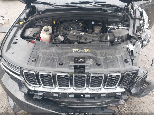 Продажа на аукционе авто 2024 Jeep Grand Cherokee Limited 4x4, vin: 1C4RJHBG5R8924008, номер лота: 45440169