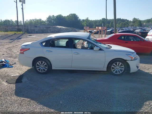 2015 Nissan Altima 2.5/2.5 S/2.5 Sl/2.5 Sv მანქანა იყიდება აუქციონზე, vin: 1N4AL3AP6FC288905, აუქციონის ნომერი: 45440208