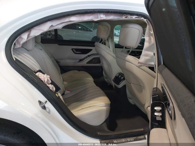 W1K6G6DB2NA157752 Mercedes-Benz S 500 4matic