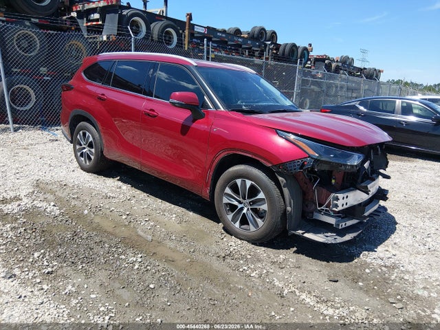 45440268 :رقم المزاد ، 5TDHZRAH6NS555556 vin ، 2022 Toyota Highlander Xle مزاد بيع