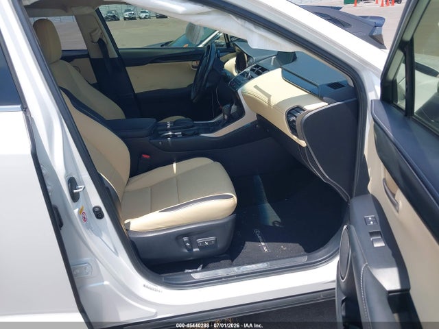 2015 Lexus Nx 200t მანქანა იყიდება აუქციონზე, vin: JTJYARBZ4F2010640, აუქციონის ნომერი: 45440288