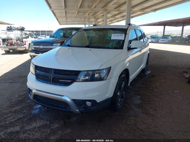 Dodge Journey Crossroad 2018 3C4PDCGG7JT275697 Image 2