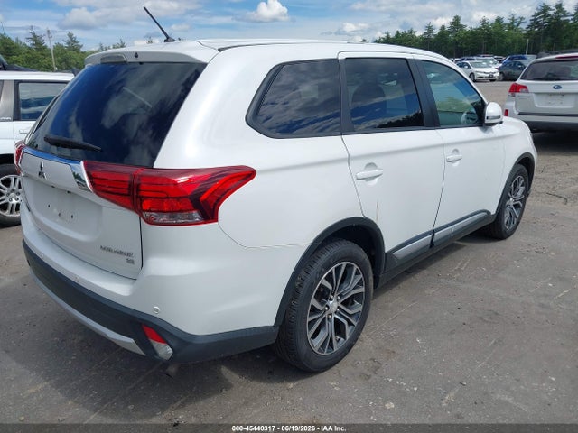 Mitsubishi Outlander Se 2016 JA4AZ3A33GZ023468 Image 4