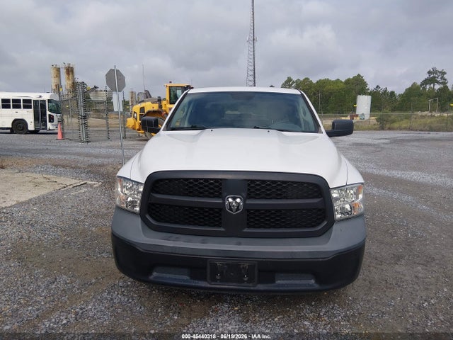 2018 Ram 1500 Tradesman  4x2 5'7 Box მანქანა იყიდება აუქციონზე, vin: 1C6RR6KG2JS322307, აუქციონის ნომერი: 45440318