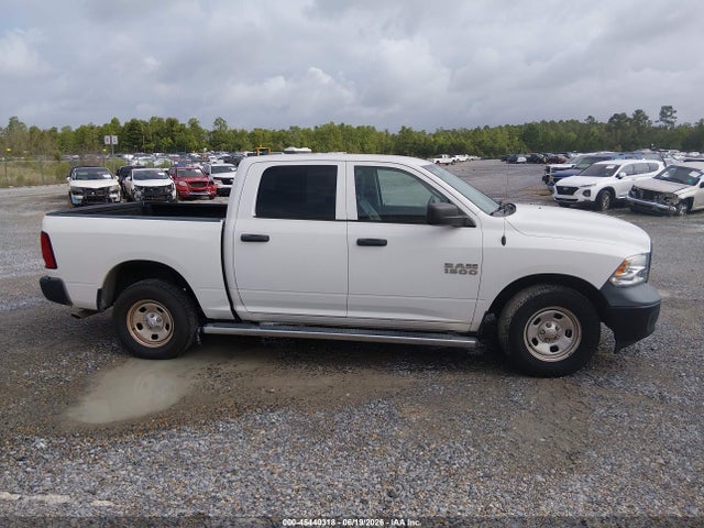 2018 Ram 1500 Tradesman  4x2 5'7 Box მანქანა იყიდება აუქციონზე, vin: 1C6RR6KG2JS322307, აუქციონის ნომერი: 45440318