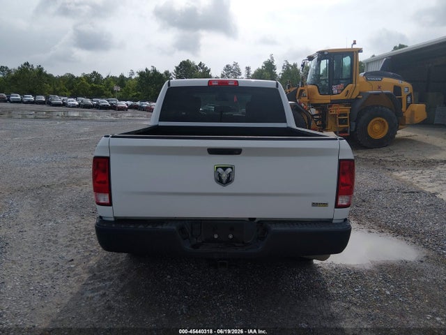 2018 Ram 1500 Tradesman  4x2 5'7 Box მანქანა იყიდება აუქციონზე, vin: 1C6RR6KG2JS322307, აუქციონის ნომერი: 45440318