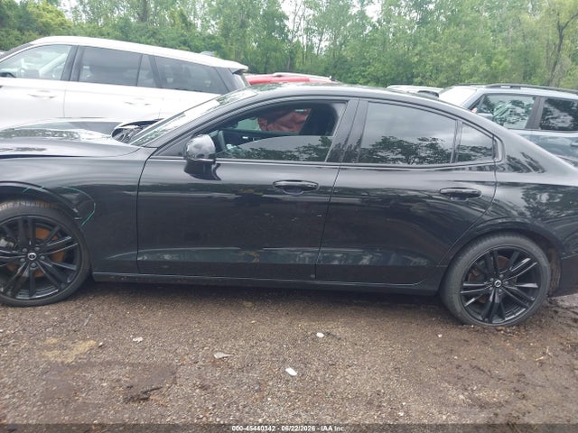 Продажа на аукционе авто 2024 Volvo S60 B5 Plus Black Edition, vin: 7JRL12TH3RG289243, номер лота: 45440342