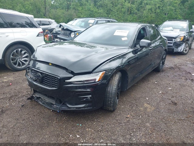 45440342 :رقم المزاد ، 7JRL12TH3RG289243 vin ، 2024 Volvo S60 B5 Plus Black Edition مزاد بيع