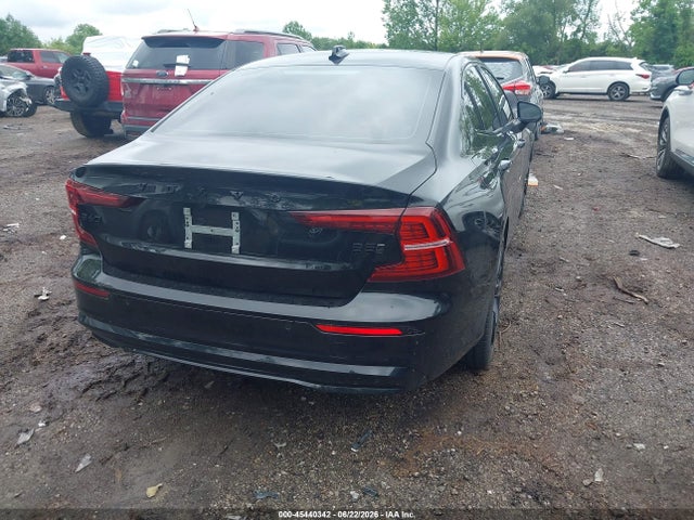 45440342 :رقم المزاد ، 7JRL12TH3RG289243 vin ، 2024 Volvo S60 B5 Plus Black Edition مزاد بيع