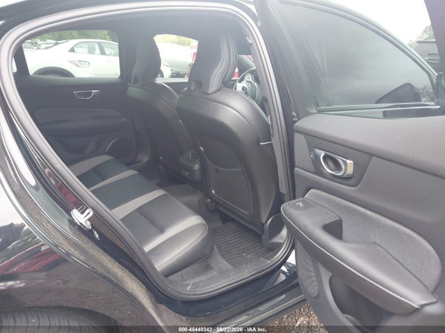 45440342 :رقم المزاد ، 7JRL12TH3RG289243 vin ، 2024 Volvo S60 B5 Plus Black Edition مزاد بيع