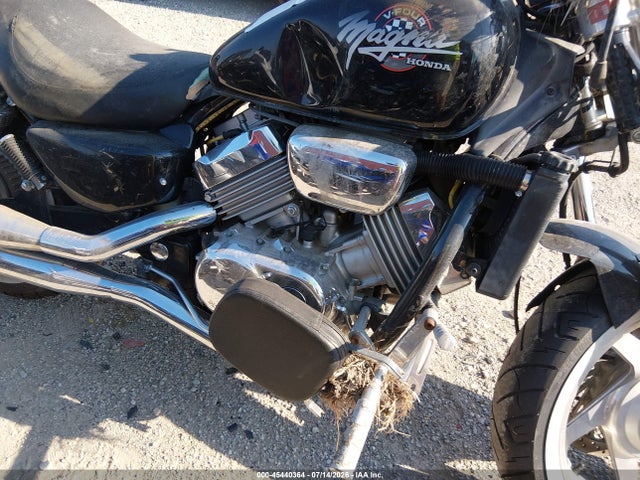 1994 Honda Vf750 C მანქანა იყიდება აუქციონზე, vin: JH2RC4305RM004740, აუქციონის ნომერი: 45440364