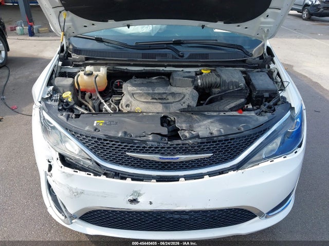 2020 Chrysler Pacifica Touring L მანქანა იყიდება აუქციონზე, vin: 2C4RC1BG9LR128200, აუქციონის ნომერი: 45440405