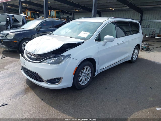 2020 Chrysler Pacifica Touring L მანქანა იყიდება აუქციონზე, vin: 2C4RC1BG9LR128200, აუქციონის ნომერი: 45440405