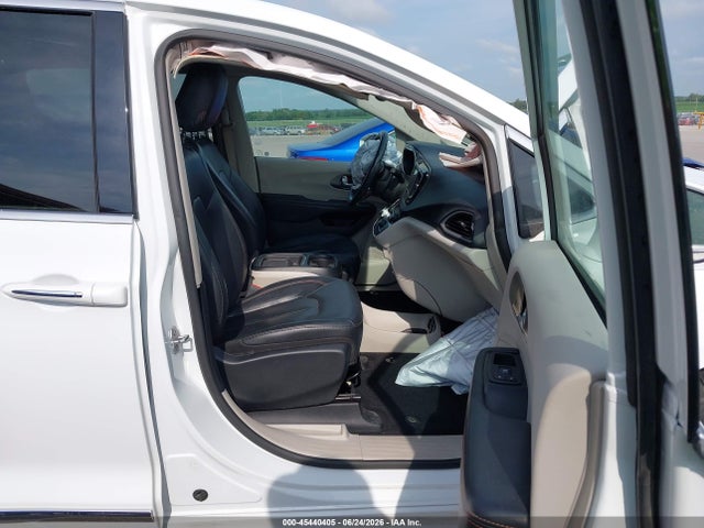 2020 Chrysler Pacifica Touring L მანქანა იყიდება აუქციონზე, vin: 2C4RC1BG9LR128200, აუქციონის ნომერი: 45440405