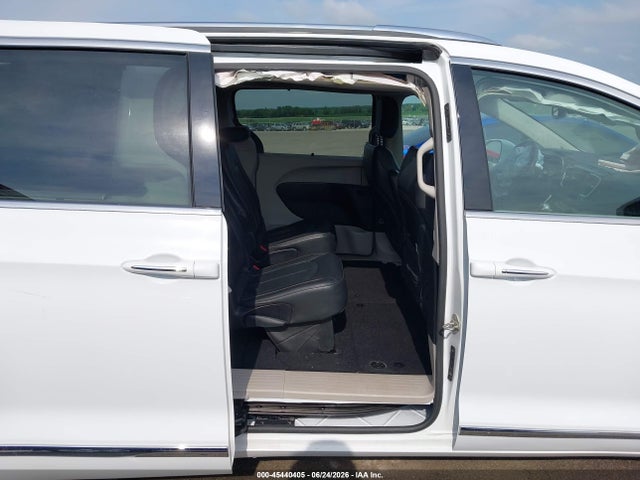 2020 Chrysler Pacifica Touring L მანქანა იყიდება აუქციონზე, vin: 2C4RC1BG9LR128200, აუქციონის ნომერი: 45440405