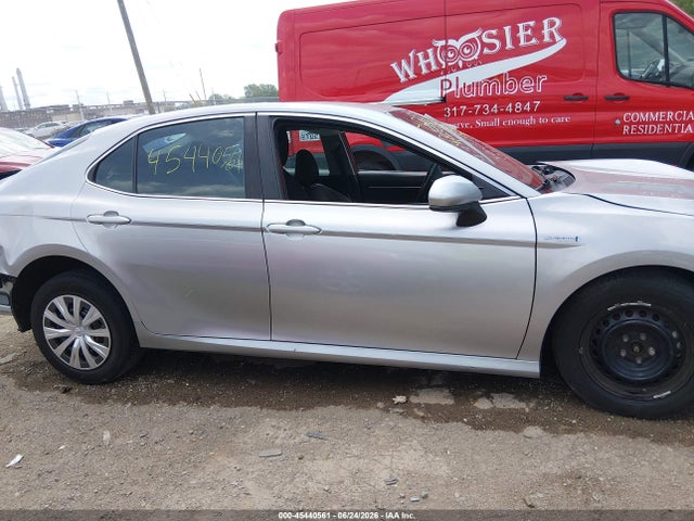 Продаж на аукціоні авто 2018 Toyota Camry Hybrid Le, vin: 4T1B31HK3JU507671, номер лоту: 45440561
