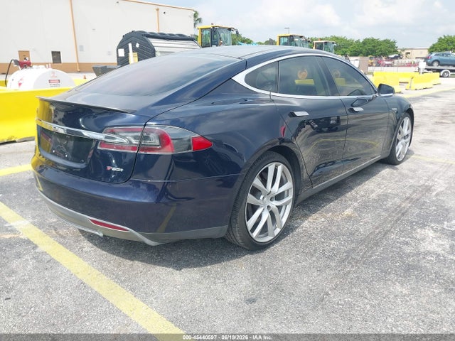 Продаж на аукціоні авто 2013 Tesla Model S Performance, vin: 5YJSA1DP9DFP10833, номер лоту: 45440597